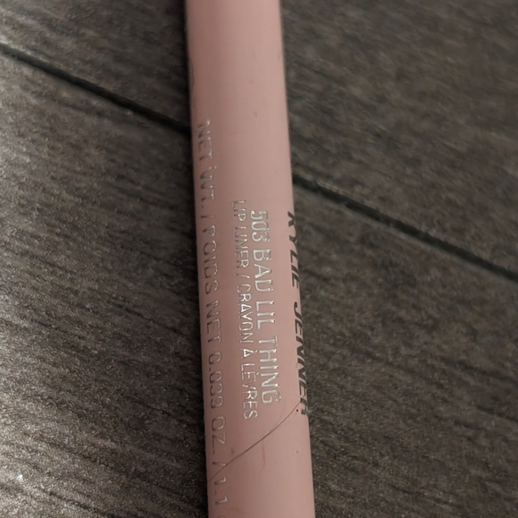 Kylie Cosmetics Lip Kit in 'Bad Lil Thang' - Picture 2 of 2